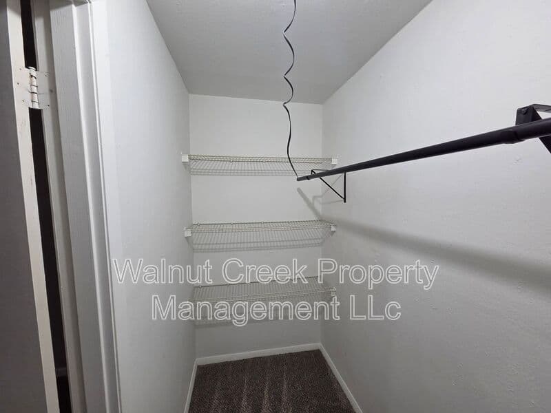 Elyria Condo: 41547 Elmwood St
