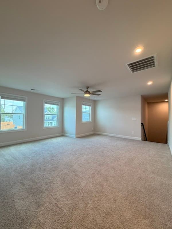 Lexington House: 3046 Snail Seed Trail