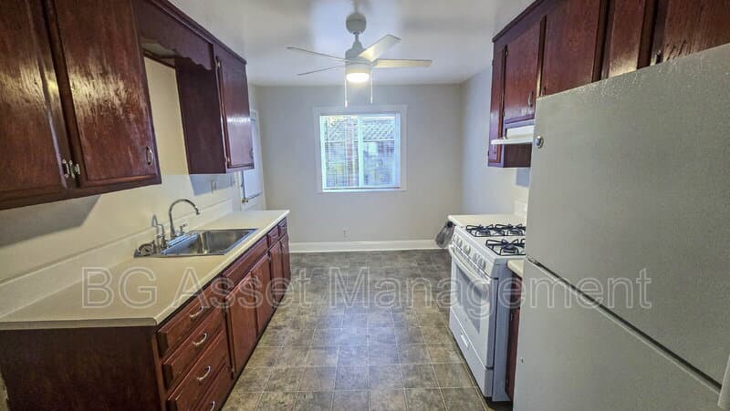 Berkeley Condo: 1600 Tyler Street