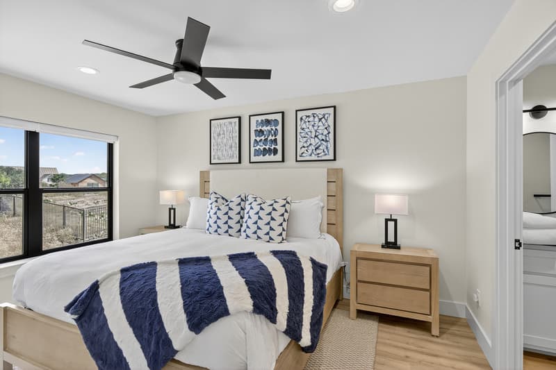 Horseshoe Bay House: 820 Broken Arrow