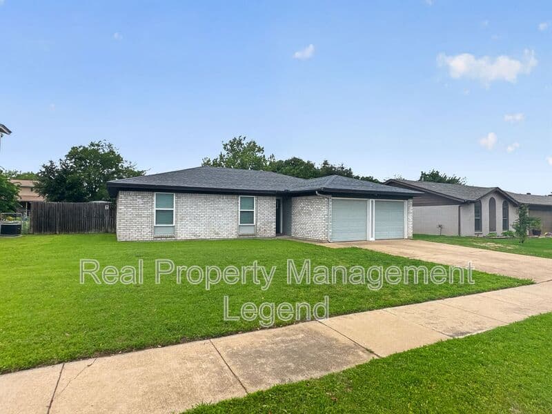 Crowley House: 109 N. Heights Drive