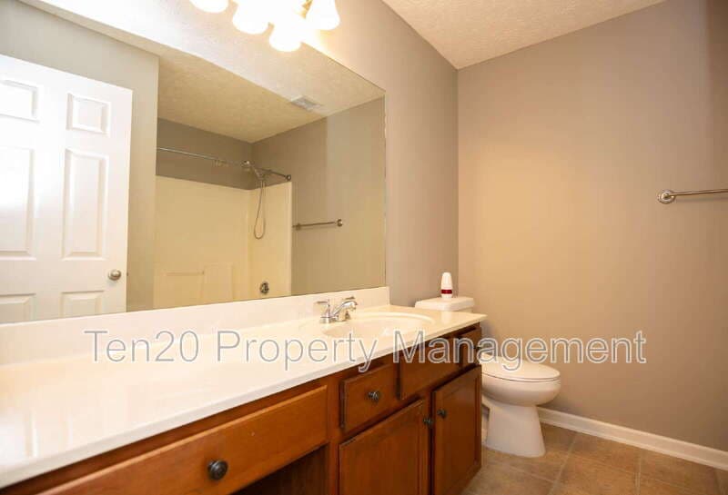 Phenix City House: 6 Woodmere Ct