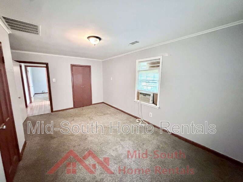 Memphis House: 1596 Pennsylvania St