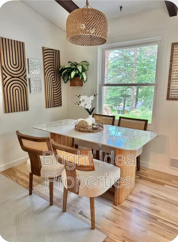 Saint Paul House: 896 Hadley Lane North