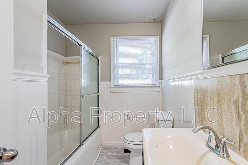 Greenville House: 14 Melvin Drive