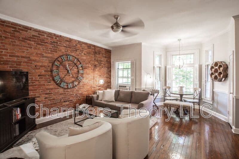 Washington Condo: 1823 Riggs Pl NW