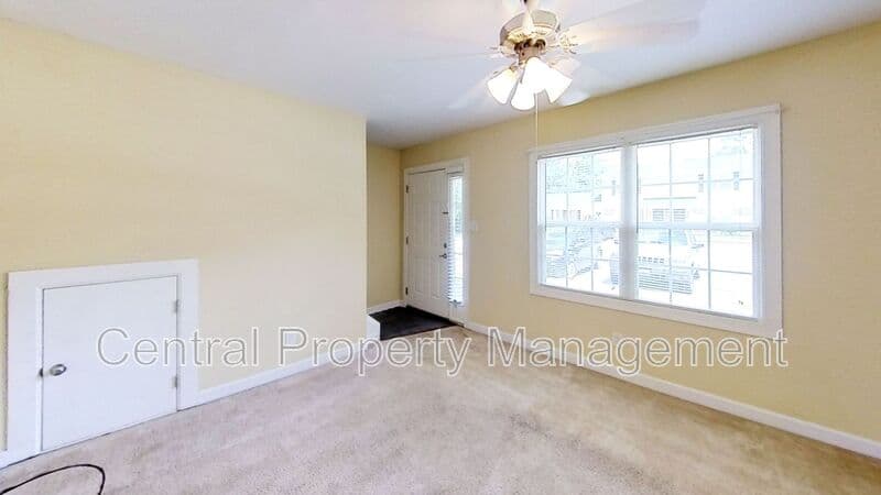 Simpsonville House: 108 Silverbrook Drive