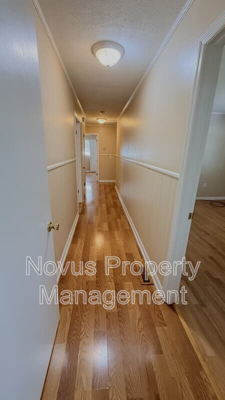Bremen House: 608 S Pecan Street