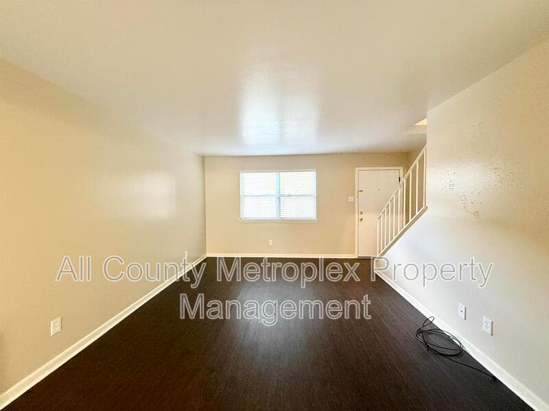 Dallas Condo: 10450 E Northwest Hwy