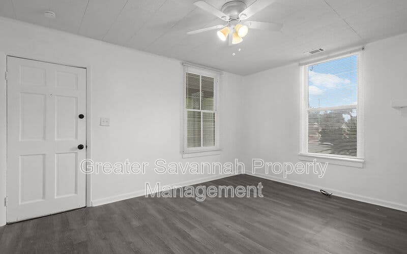 Savannah House: 612 West 42nd Street