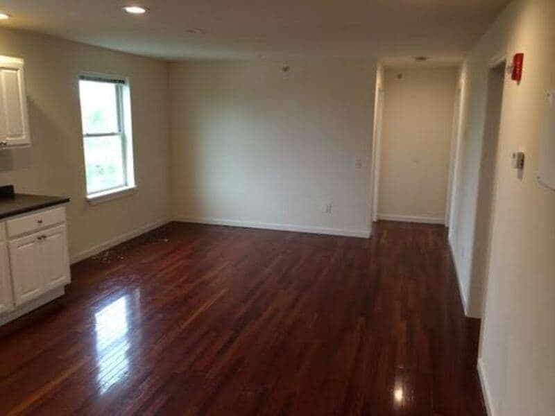 Burlington Condo: 323-325 College Street, Unit 7