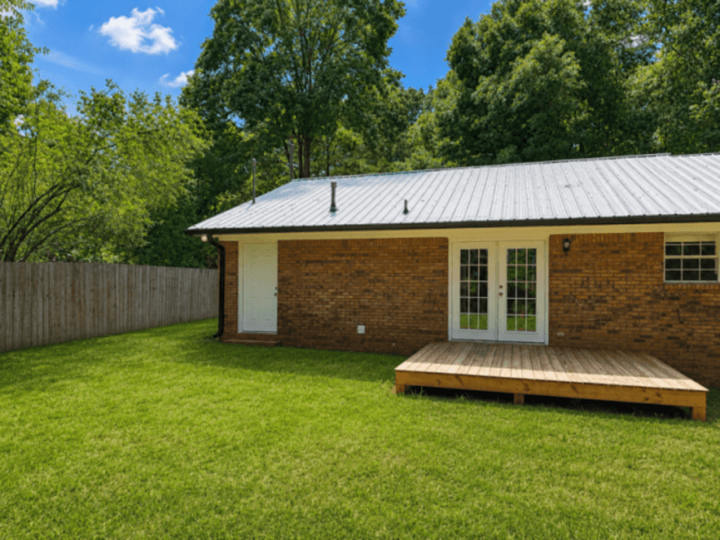 Calhoun House: 196 Highland Drive Southwest