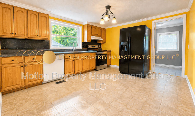 Cleveland House: 635 Ledford Rd NE