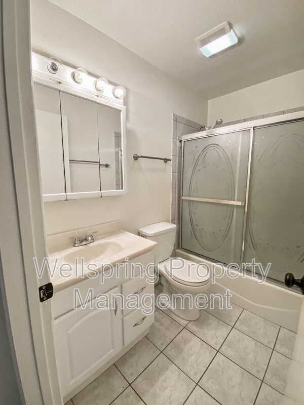 Ridgecrest Condo: 209 N Alvord