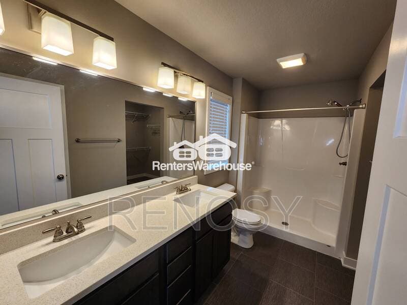 Ankeny House: 2829 NW Lois Ln