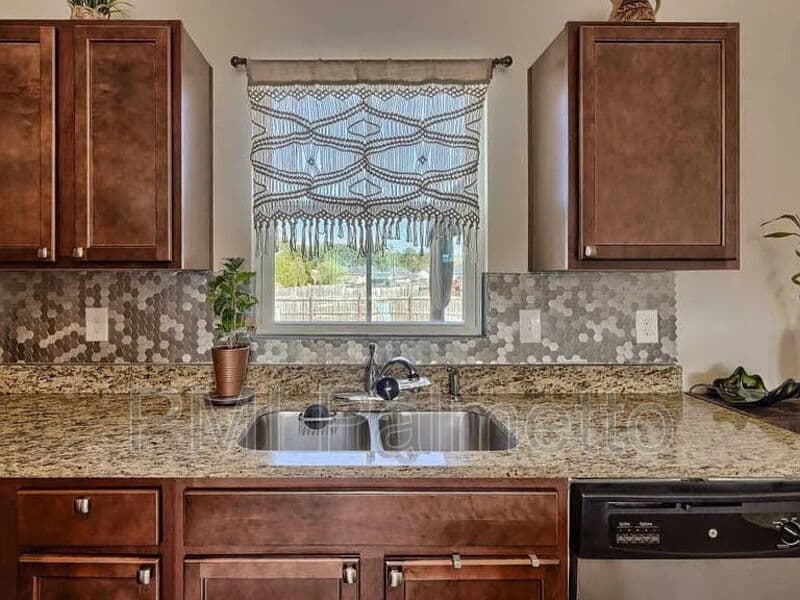 Lexington House: 1218 Denali Ct