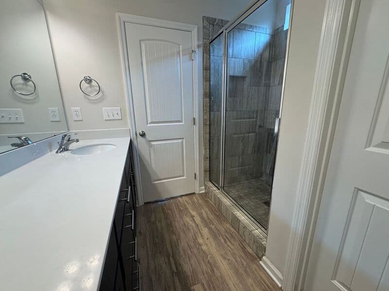 Madison House: 102 Daymark Drive