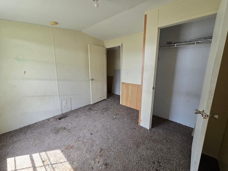 Fayetteville House: 2416 Cattail Cir