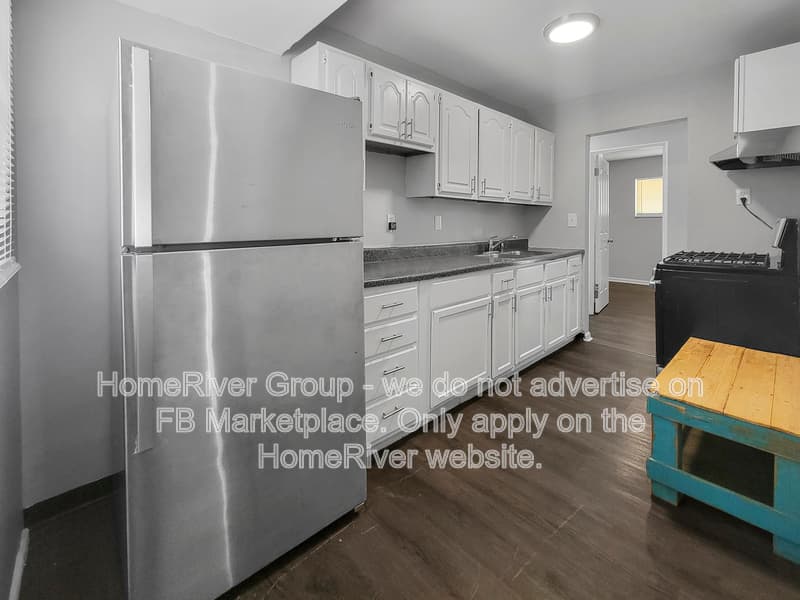 Saint Louis House: 10648 Spring Garden Dr