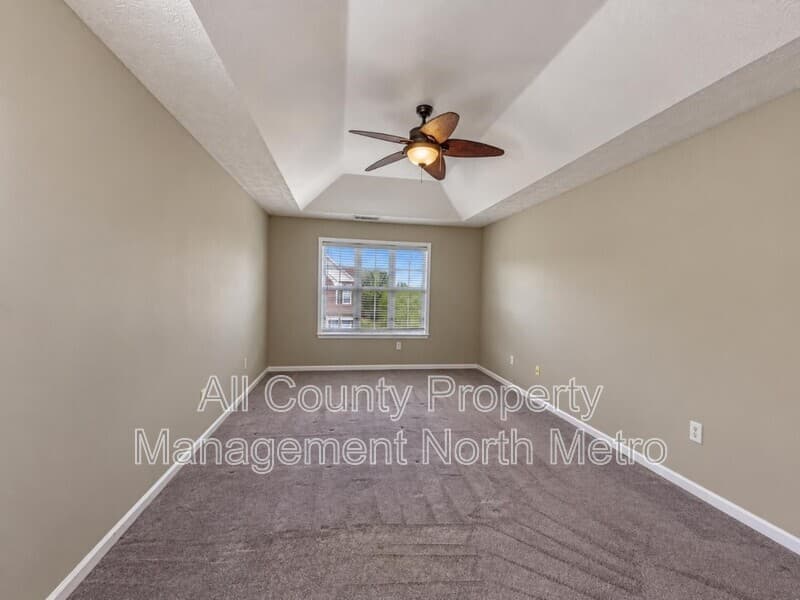 Alpharetta House: 1095 Winthrope Chase Drive