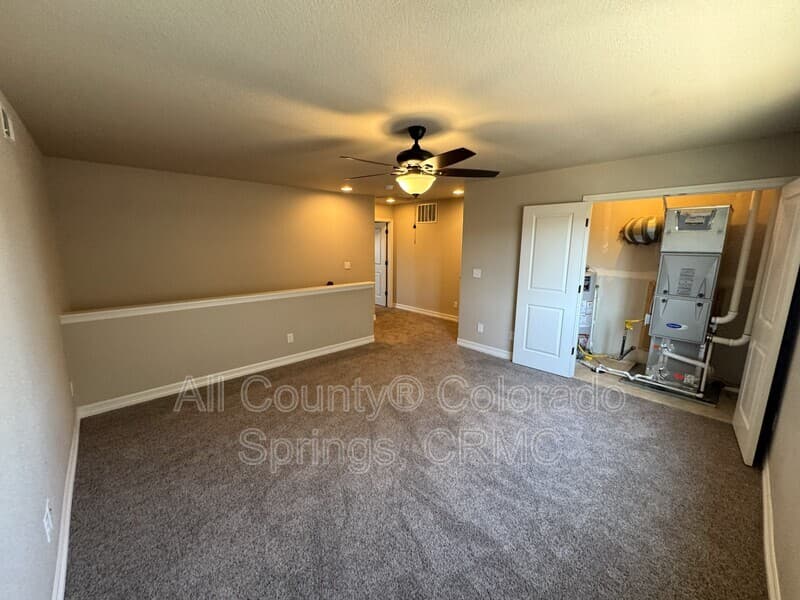 Fountain House: 7941 Whistlestop Lane