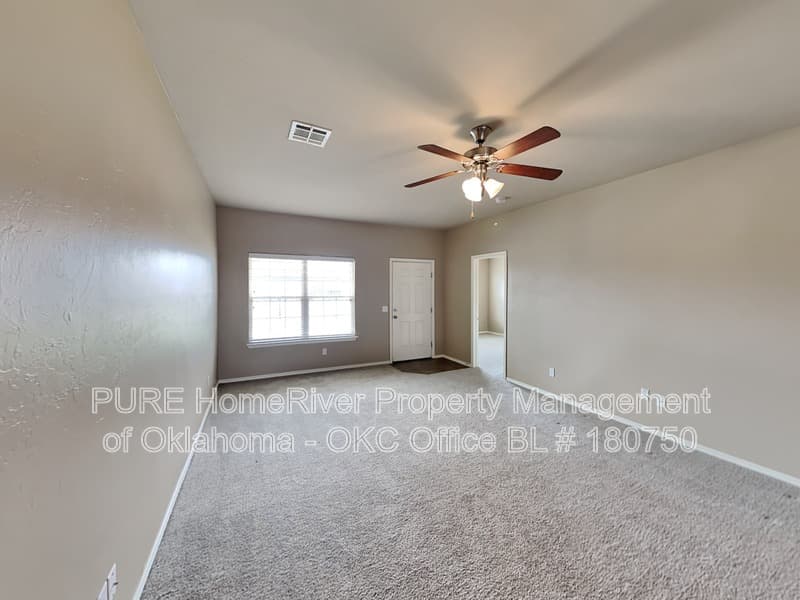 Piedmont House: 11817 NW 134th St