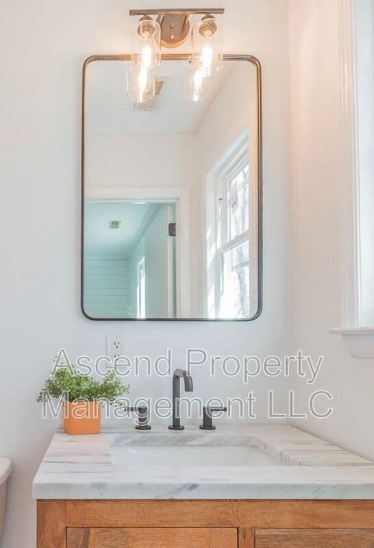 Ooltewah House: 8514 Maplewood Trail