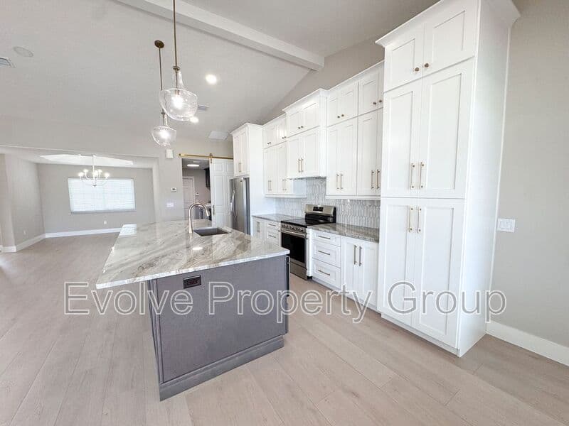 Flagler Beach House: 470 Lambert Ave.