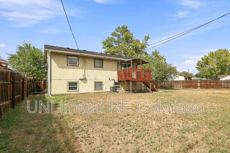 Thornton House: 3668 E 91st Ave