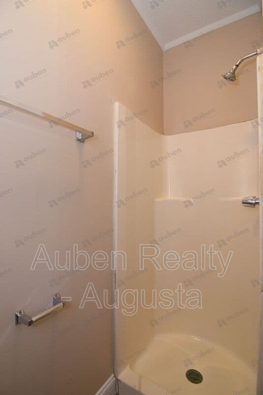Augusta House: 1717 Starnes Street