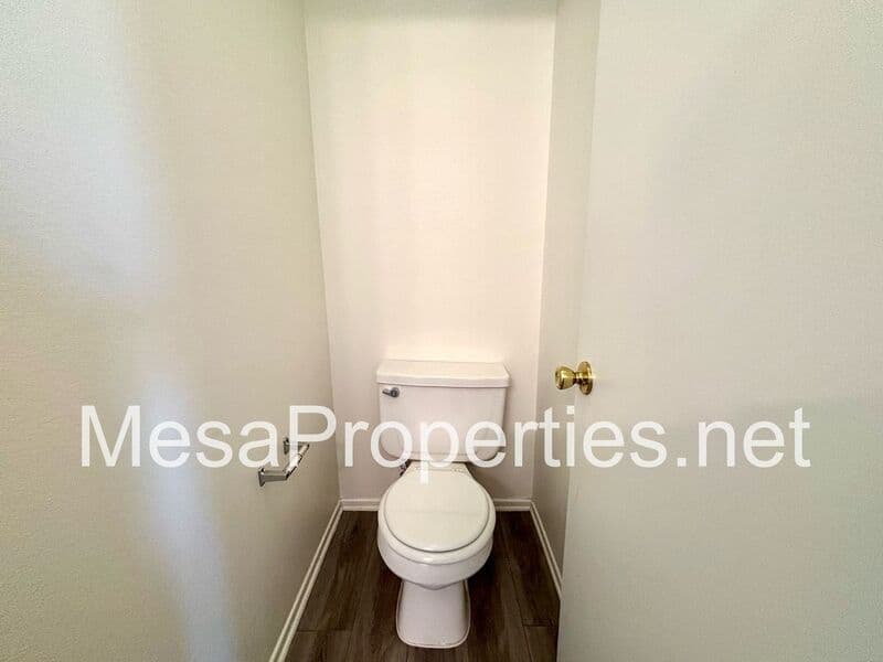 Victorville House: 14565 Windmill Rd
