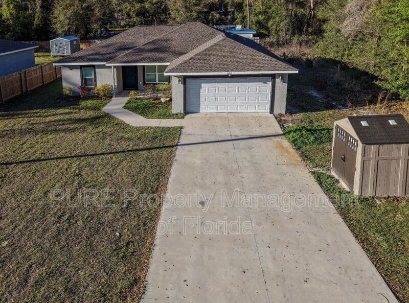 Ocala House: 11165 NW 7th Street