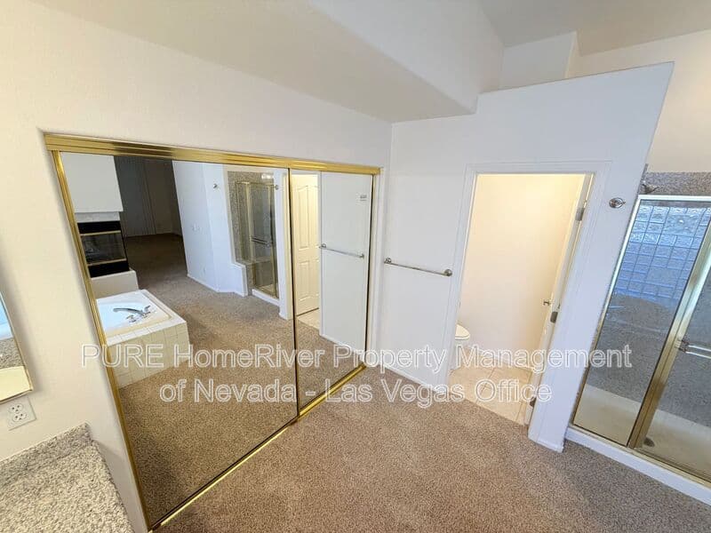 Las Vegas House: 2121 Stone Croft Street