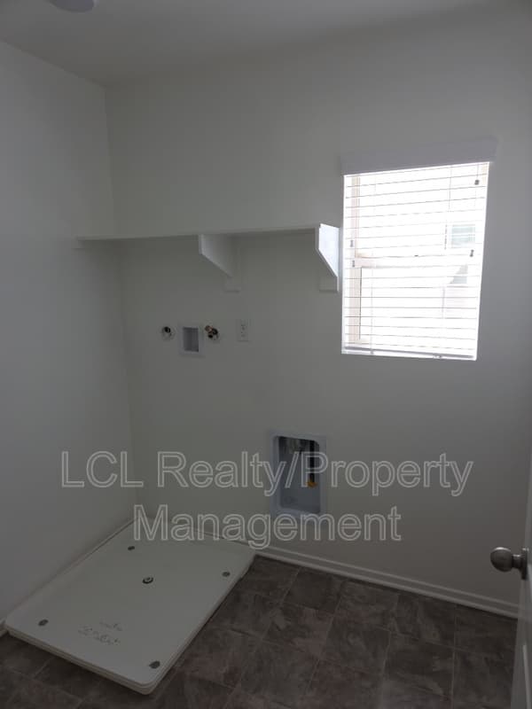 Lake Elsinore Condo: 32855 Crown Point Ln