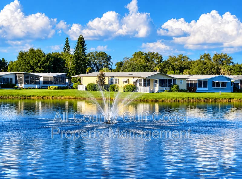 Parrish House: 9808 Cape Haze Cir