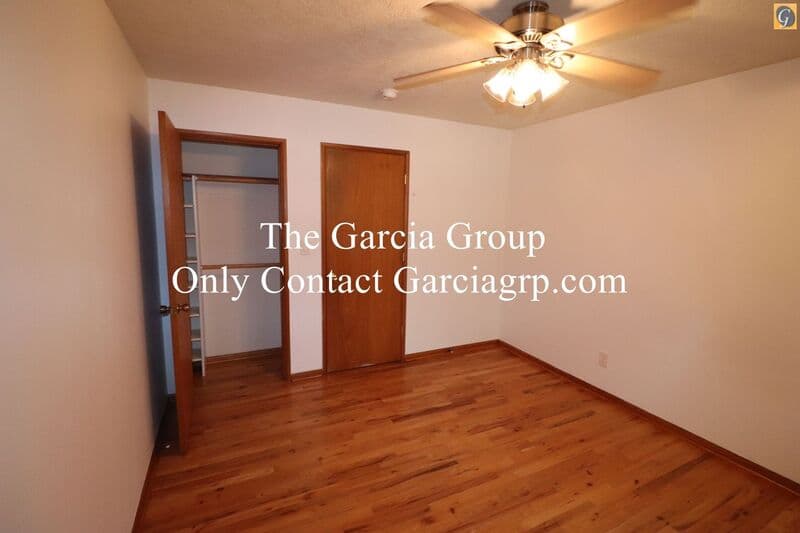 Portland Condo: 908 SW Gaines St
