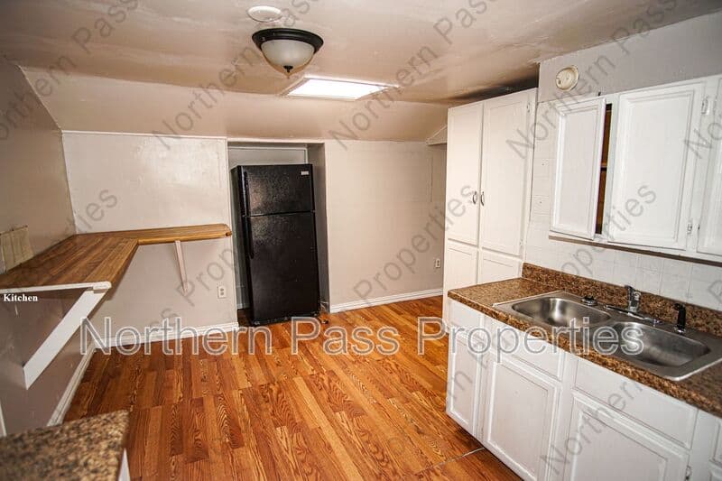 El Paso Condo: 7161 Dale