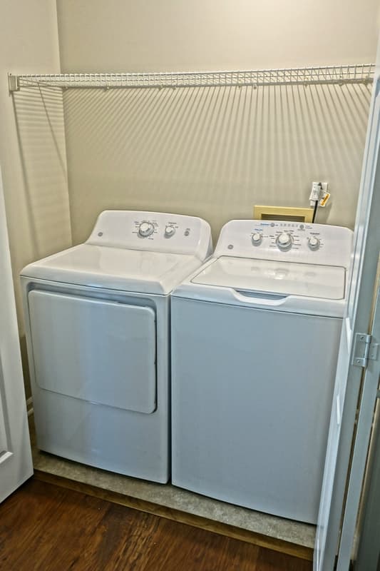 Huntsville House: 1705 Toll Gate Road SE