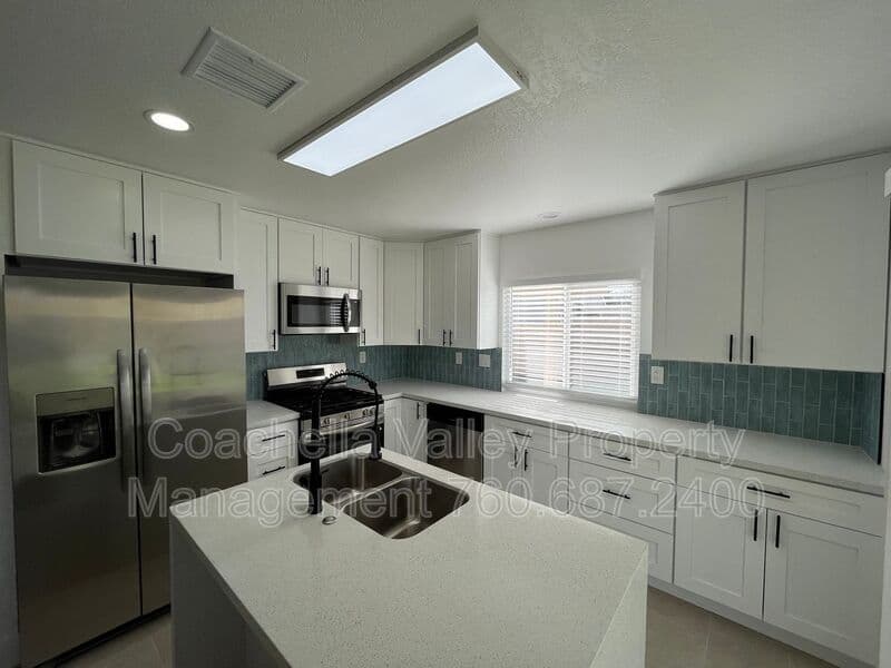 Indio House: 47675 Azalea St