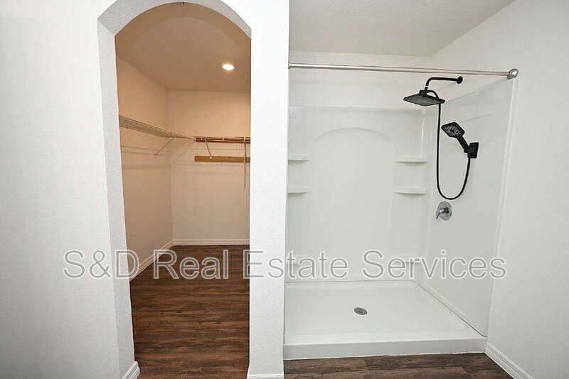 Lakeland House: 2238 Caspian Dr