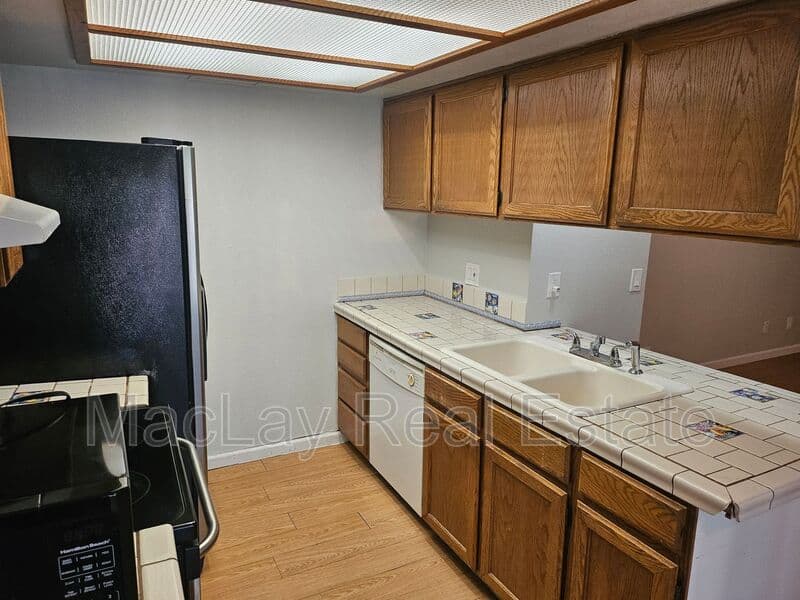 Mesa House: 520 N. Stapley Dr.