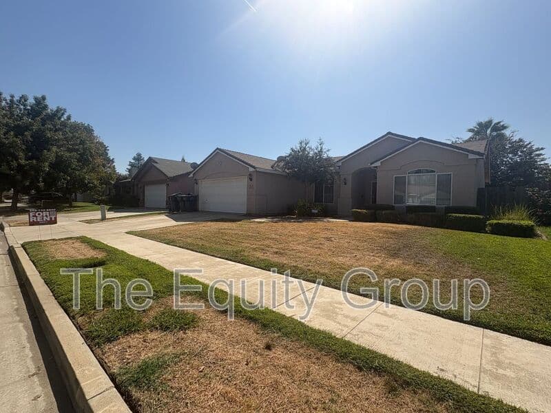 Tulare House: 1515 Cottage Grove Ave