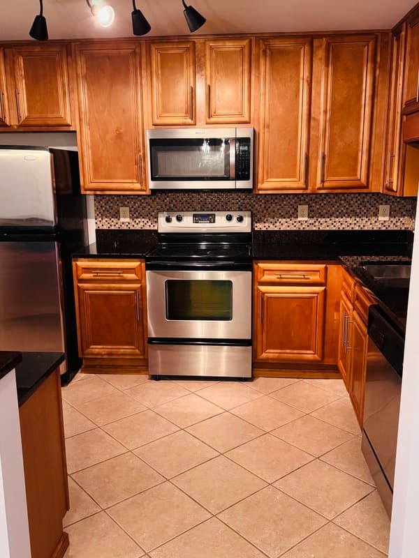 Brookhaven Condo: 1468 Briarwood Road Northeast - 1008