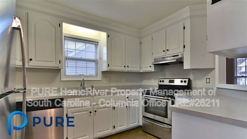 Lexington House: 309 Louisa Ln