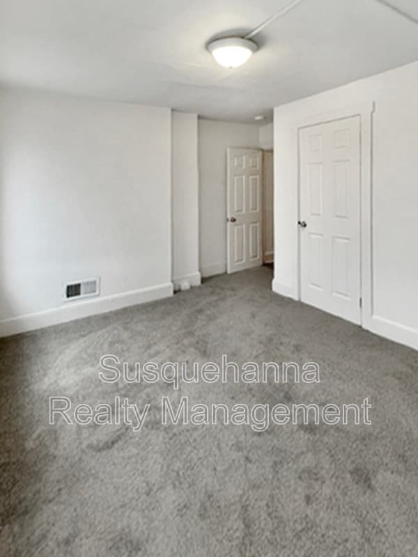 Lancaster House: 312 E. Liberty Street