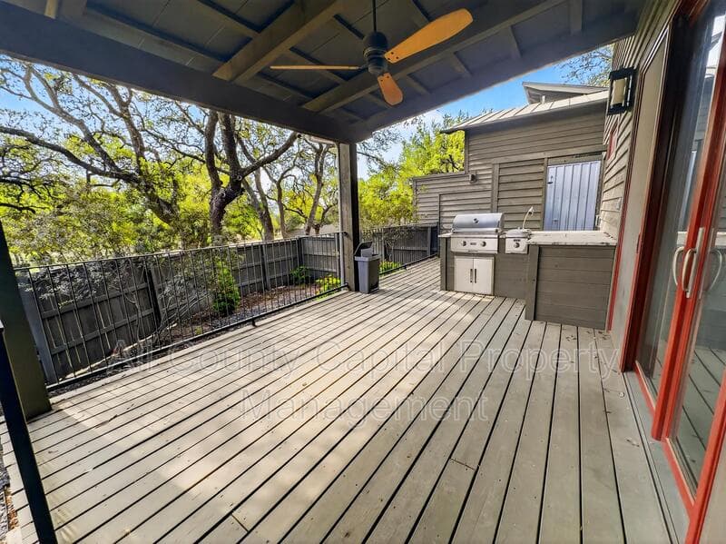 Spicewood House: 2113 Barbaro Way Unit 17