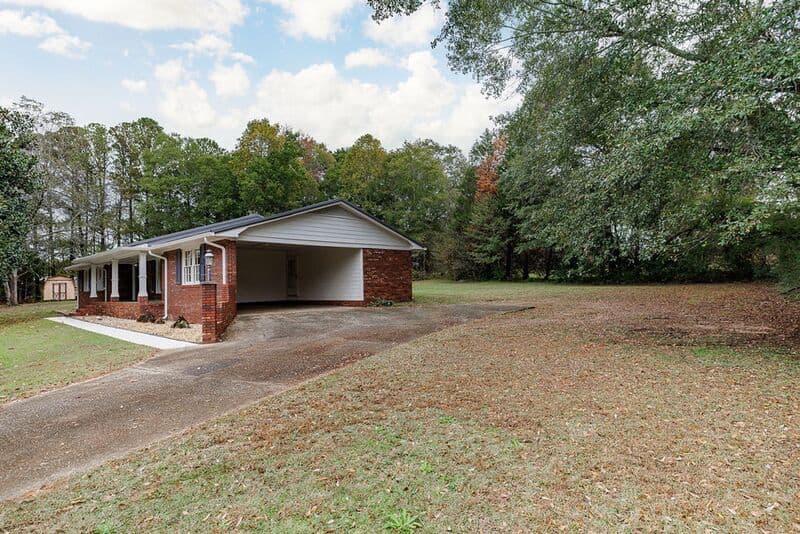 Watkinsville House: 1110 Maple Cir
