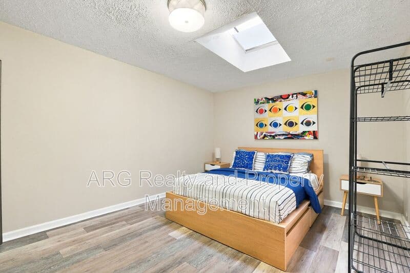 Atlanta House: 1014 Curran Street NW