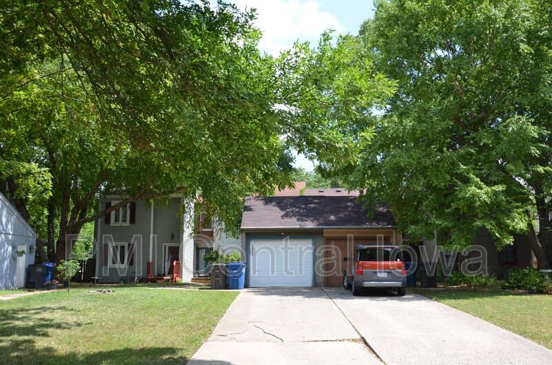 Des Moines Townhome: 2843 Southeast 20th Street