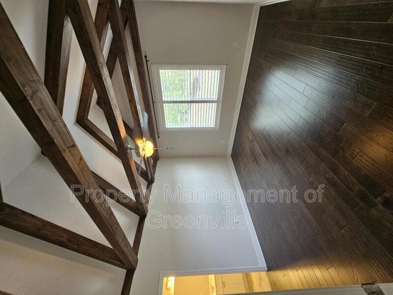 Taylors House: 625 Old Rutherford Rd